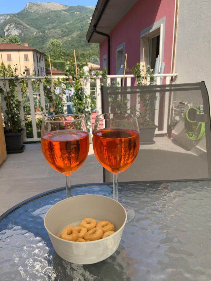 Casa La Wanda - Camaiore Toscana - 2 Bedroom & Terrace Exterior photo